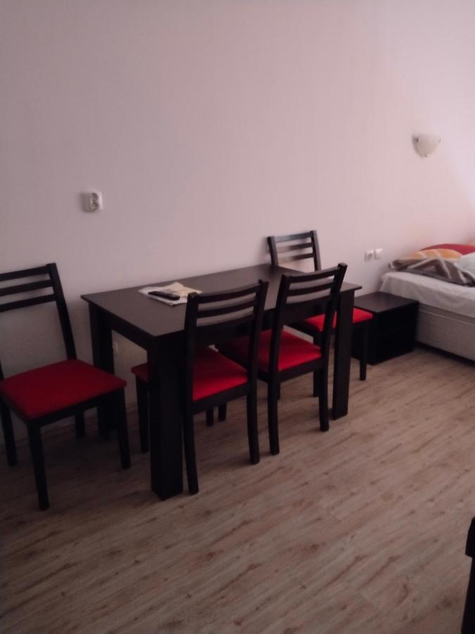 Apartament Janet Apartment เปาโมเรีย ภายนอก รูปภาพ